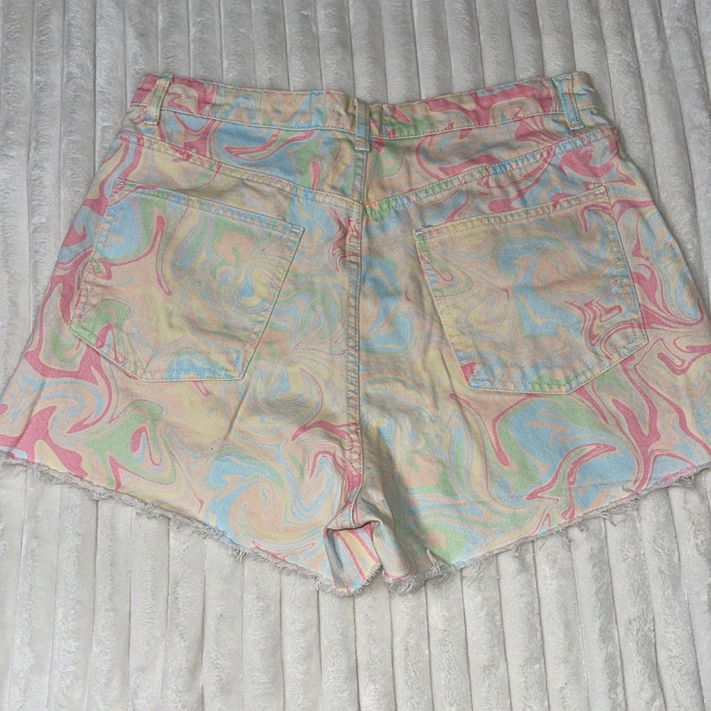 Zara Watercolor Shorts | Size 12 - Picture 5 of 8